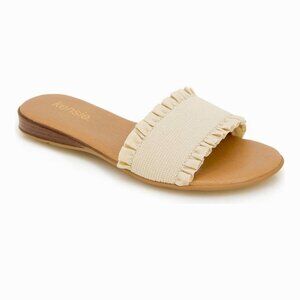 Kensie Bakota Flat Ruffle Nude Sandals Size 7.5 NWT